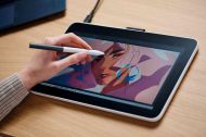 WACOM Графичен дисплей таблет One 13 TOUCH Pen Display, 13.3"  Full HD 1920 х 1080